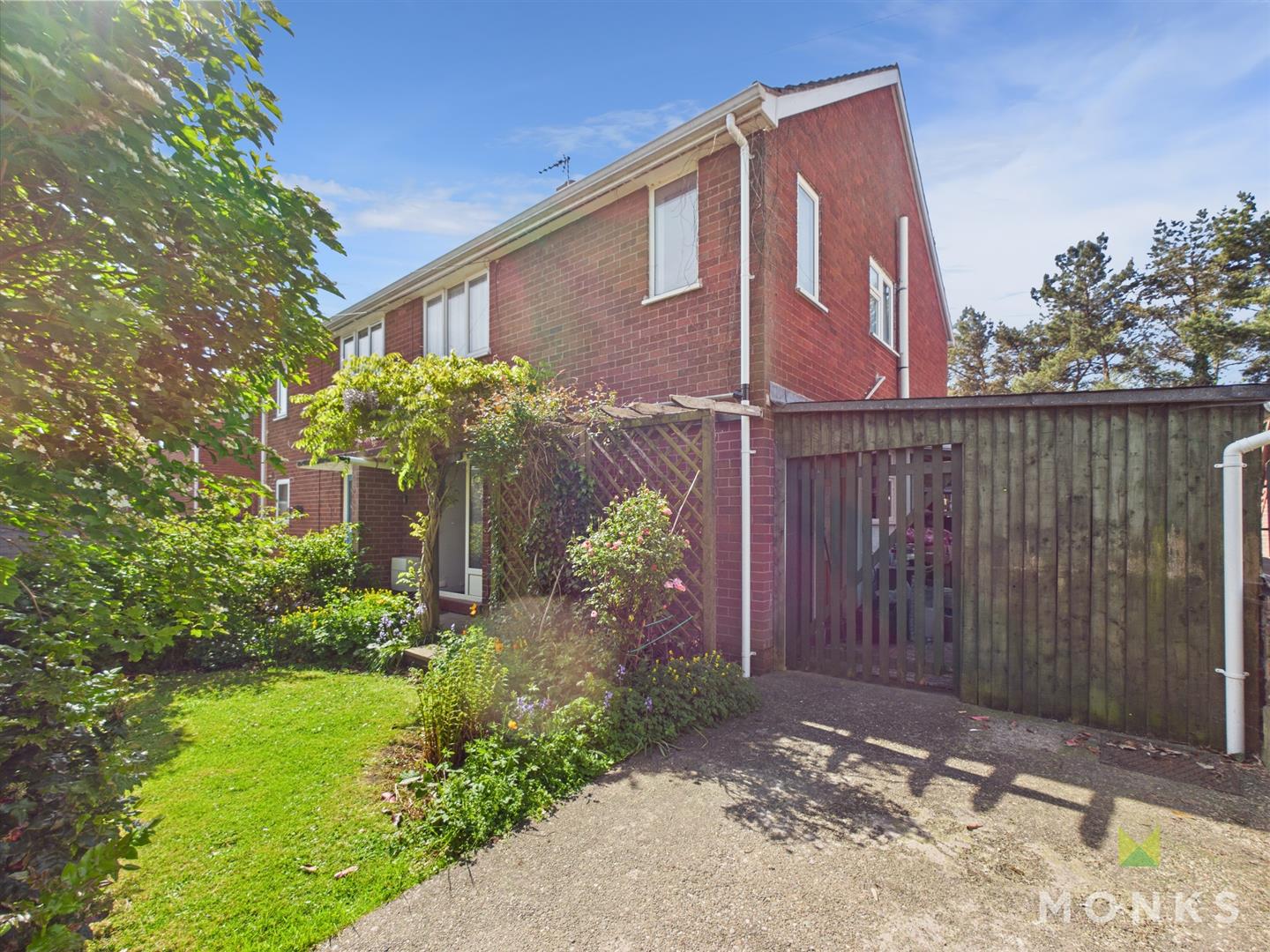 4 Judith Butts Lane, Shrewsbury, SY2 5BG For Sale